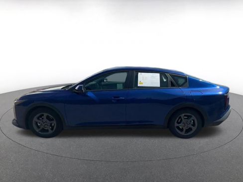 Used 2025 Kia K4 LXS image 9