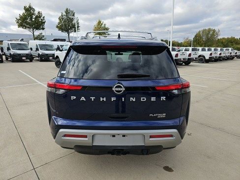 Used 2023 Nissan Pathfinder Platinum w/ Cargo Package image 5
