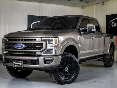 Used 2022 Ford F250 Lariat w/ Tremor Off-Road Package image 4