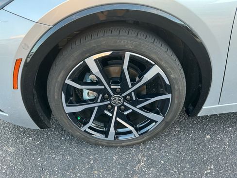 Used 2024 Toyota Prius Prime Premium image 26