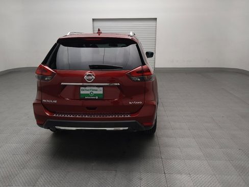Used 2018 Nissan Rogue SV AWD/4WD image 6