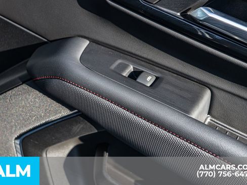 Used 2025 Chevrolet Suburban RST image 50