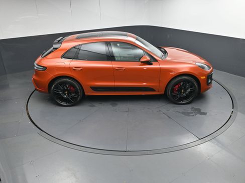 Certified 2022 Porsche Macan GTS image 38