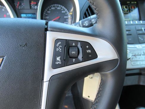 Used 2015 Chevrolet Equinox LTZ image 16