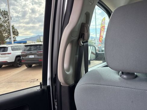 Used 2018 RAM 2500 Tradesman w/ Chrome Appearance Group AWD/4WD image 42