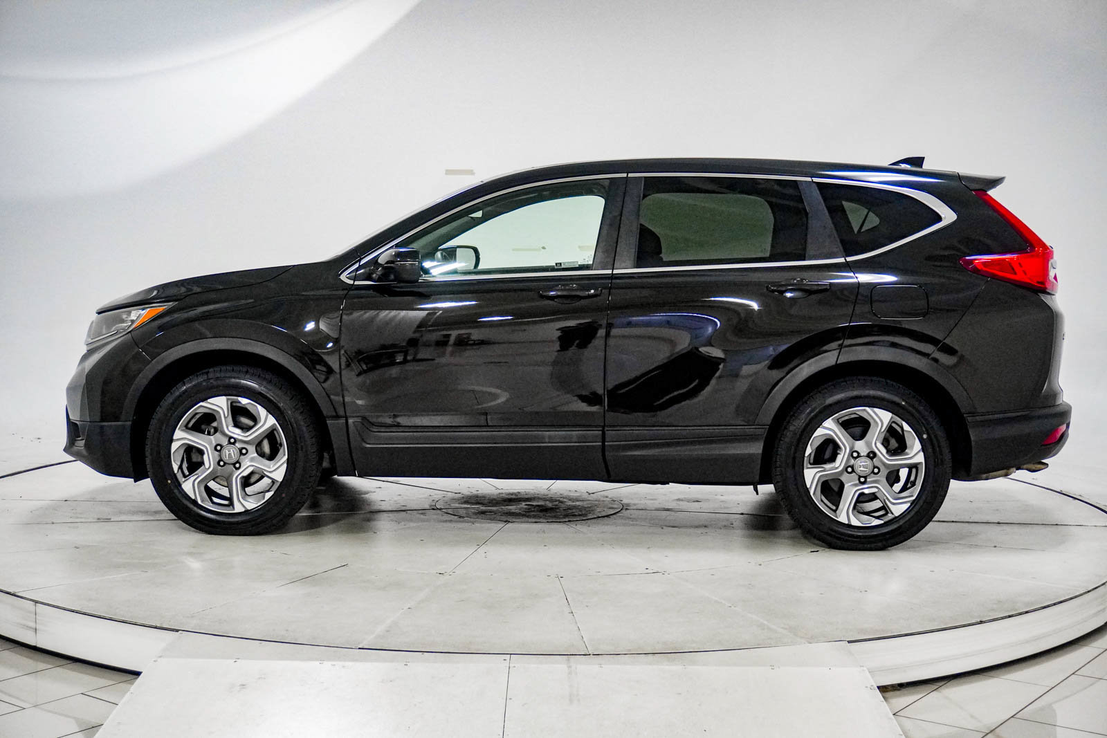 Used 2019 Honda CR-V EX image 5