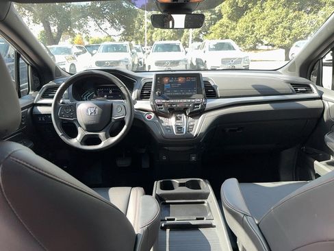 Used 2024 Honda Odyssey Sport image 19