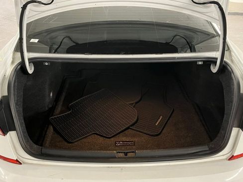 Used 2020 Volkswagen Passat 2.0T R-Line image 32