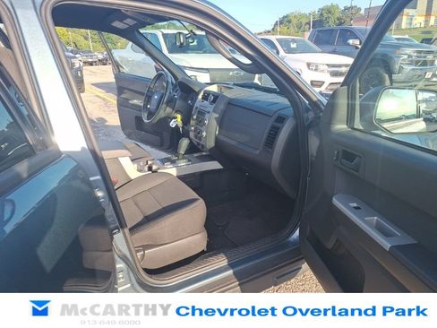 Used 2011 Ford Escape XLT AWD/4WD image 14