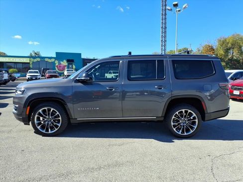 Used 2022 Jeep Wagoneer Series III w/ Premium Group I image 7