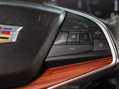 Used 2023 Cadillac XT5 Premium Luxury image 14