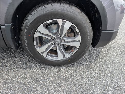 Used 2019 Honda CR-V LX image 9
