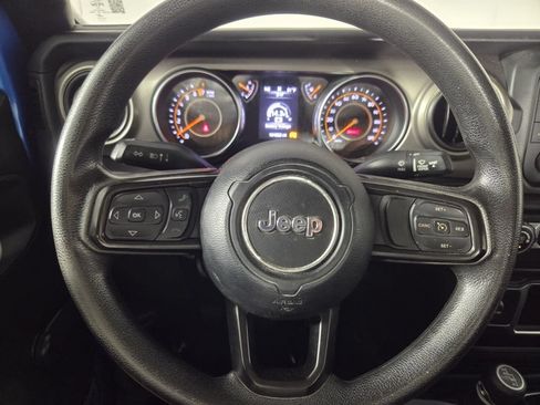 Used 2020 Jeep Gladiator Sport AWD/4WD image 16