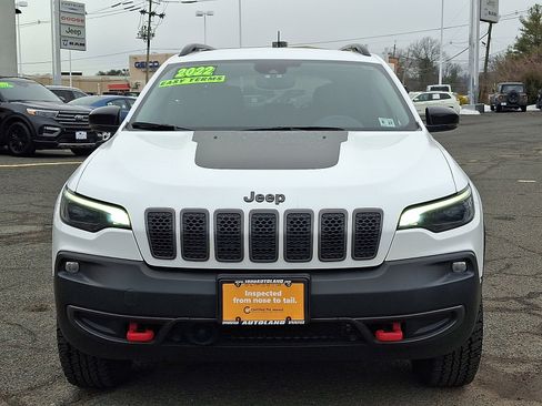 Used 2022 Jeep Cherokee Trailhawk image 2