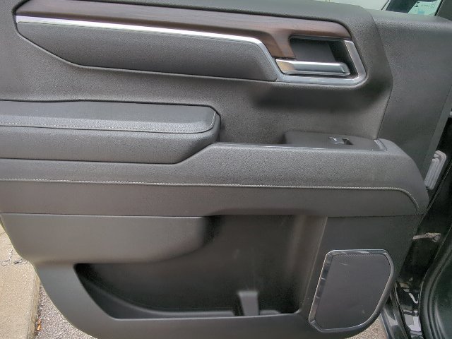 Used 2025 GMC Sierra 1500 SLT AWD/4WD image 28