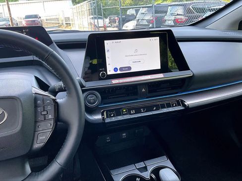 Used 2025 Toyota Prius XLE FWD image 7