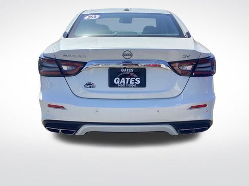 Used 2023 Nissan Maxima SV w/ Floor Mat Group FWD image 9