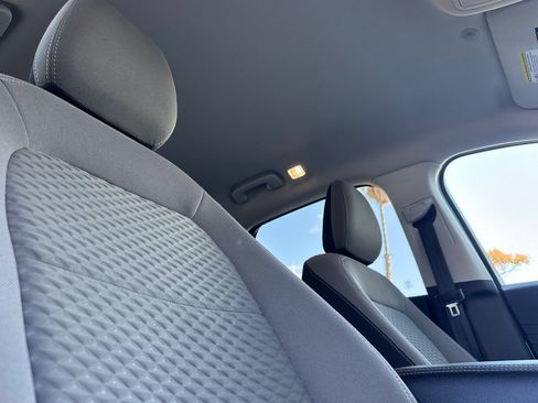 Certified 2022 Ford Escape SE FWD image 18