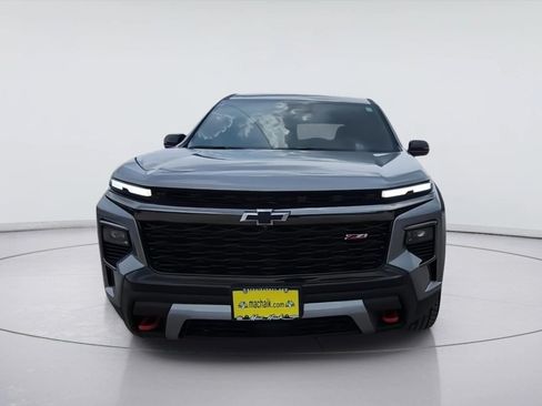 Used 2026 Chevrolet Traverse Z71 w/ Driver Confidence Package AWD/4WD image 3