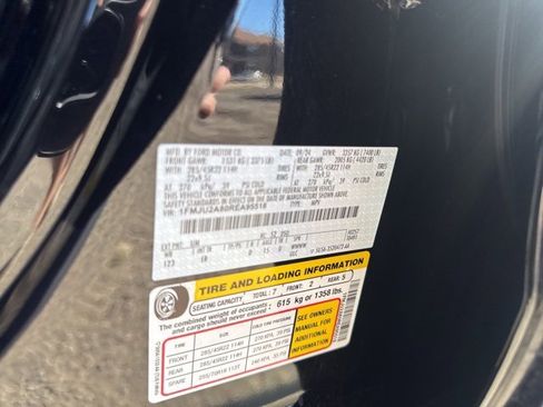 Used 2024 Ford Expedition Limited image 24