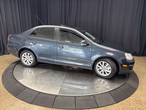 Used 2010 Volkswagen Jetta SE image 11