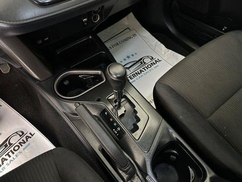 Used 2017 Toyota RAV4 LE FWD image 15