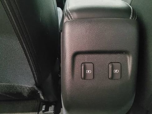 Used 2023 Nissan Kicks SV FWD image 21
