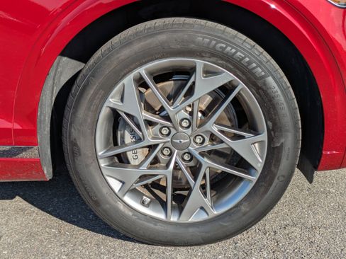 Used 2025 Genesis GV70 2.5T image 11