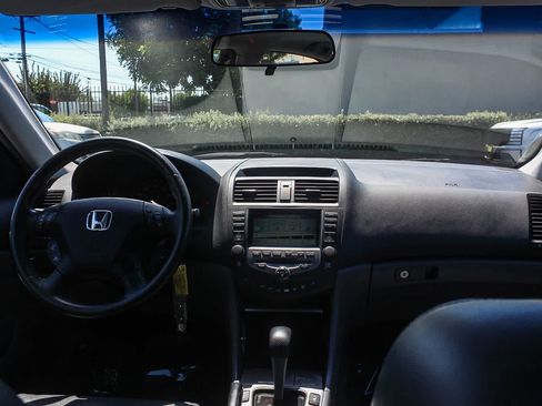 Used 2007 Honda Accord EX image 16