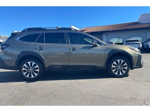 Used 2025 Subaru Outback Limited image 7