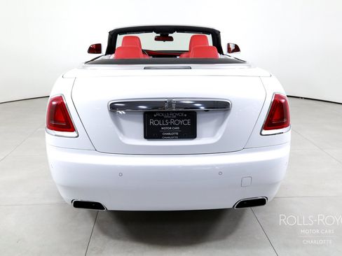 Used 2020 Rolls-Royce Dawn RWD image 10