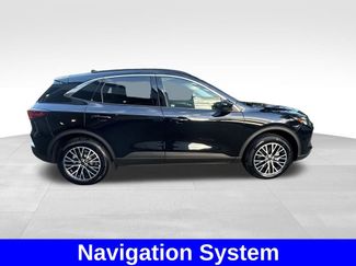 Certified 2024 Ford Escape SE video 3