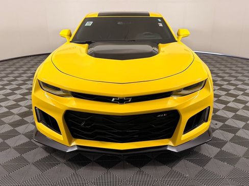 Used 2018 Chevrolet Camaro ZL1 RWD image 13