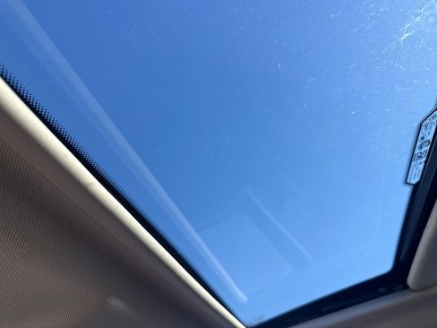 Used 2018 Ford EcoSport SE w/ SE Convenience Package image 21