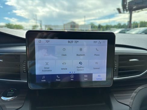 Used 2020 Ford Explorer Limited AWD/4WD image 21