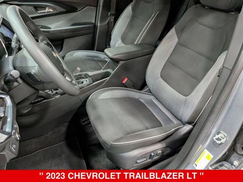 Used 2023 Chevrolet TrailBlazer LT w/ Convenience Package AWD/4WD image 13