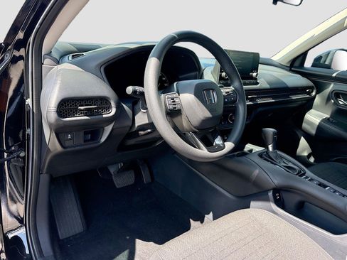 Certified 2025 Honda HR-V LX image 10