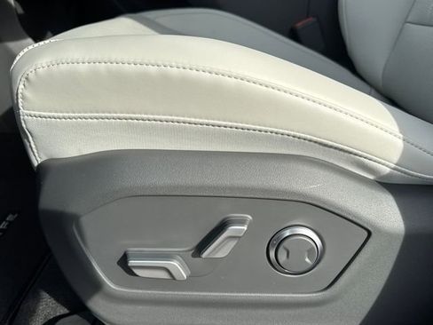 New 2026 Hyundai Santa Fe SEL FWD image 13
