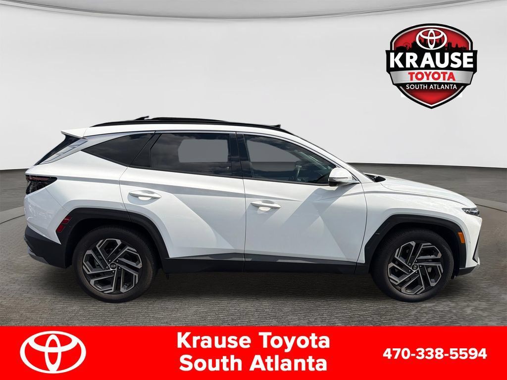 Used 2025 Hyundai Tucson Limited FWD image 9