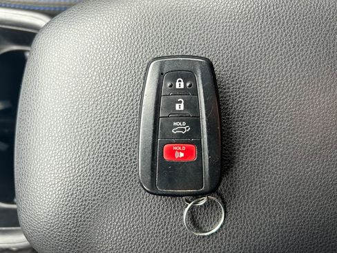 Used 2022 Toyota RAV4 SE w/ Convenience Package AWD/4WD image 32