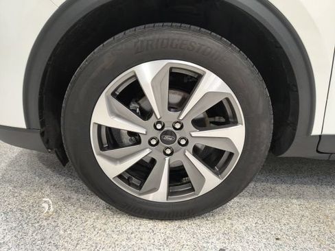 Certified 2023 Ford Escape Platinum AWD/4WD image 10