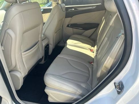 Used 2019 Lincoln MKC Premiere AWD/4WD image 6