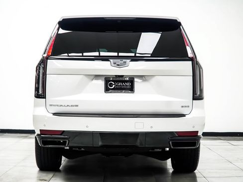 Used 2024 Cadillac Escalade ESV Sport w/ Touring Package AWD/4WD image 14