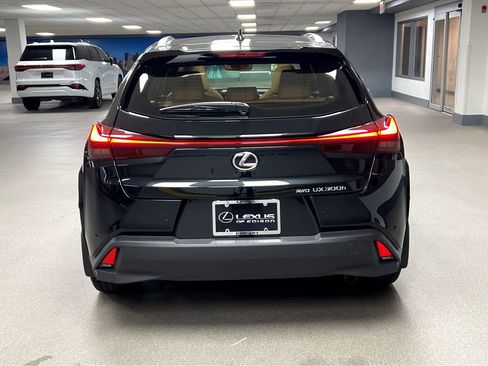 New 2026 Lexus UX 300h AWD image 6