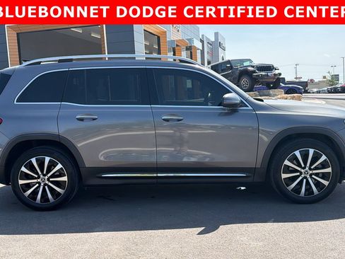 Used 2021 Mercedes-Benz GLB 250 image 4