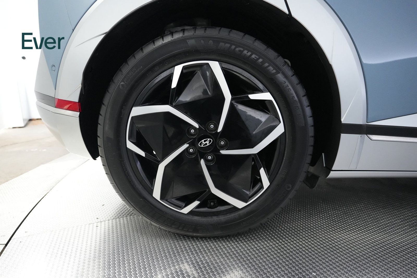 Used 2024 Hyundai Ioniq 5 Limited RWD image 21