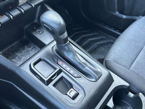 Used 2023 Chevrolet Colorado W/T image 20