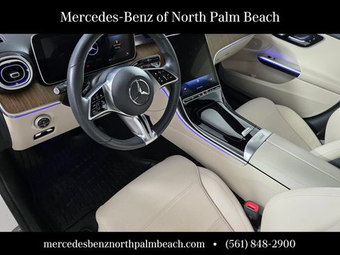 Used 2023 Mercedes-Benz C 300 Sedan image 10