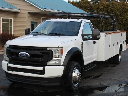 Used 2020 Ford F450 XL w/ Power Equipment Group image 12
