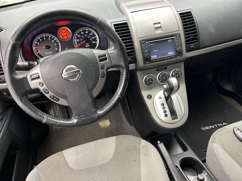 Used 2012 Nissan Sentra 2.0 SR w/ Special Edition Pkg FWD image 10